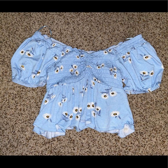 Streetwear society cropped floral top! - Picture 1 of 3